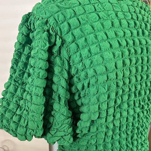 Green Textured Women's Top - Picture 4 of 15